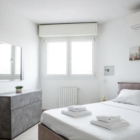 Dehomes - Porta Genova Luxury Stay Milano Eksteriør billede