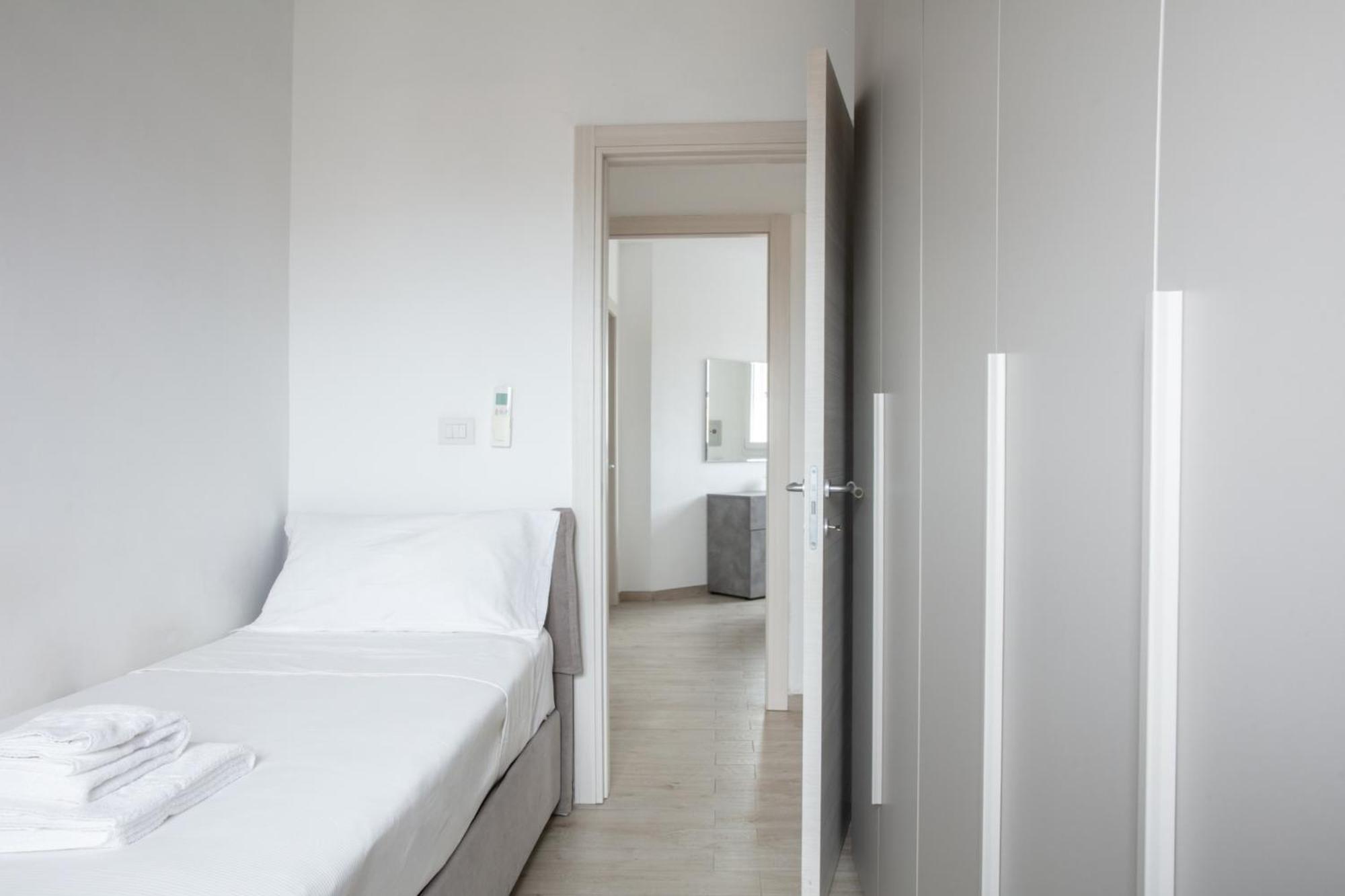 Dehomes - Porta Genova Luxury Stay Milano Eksteriør billede